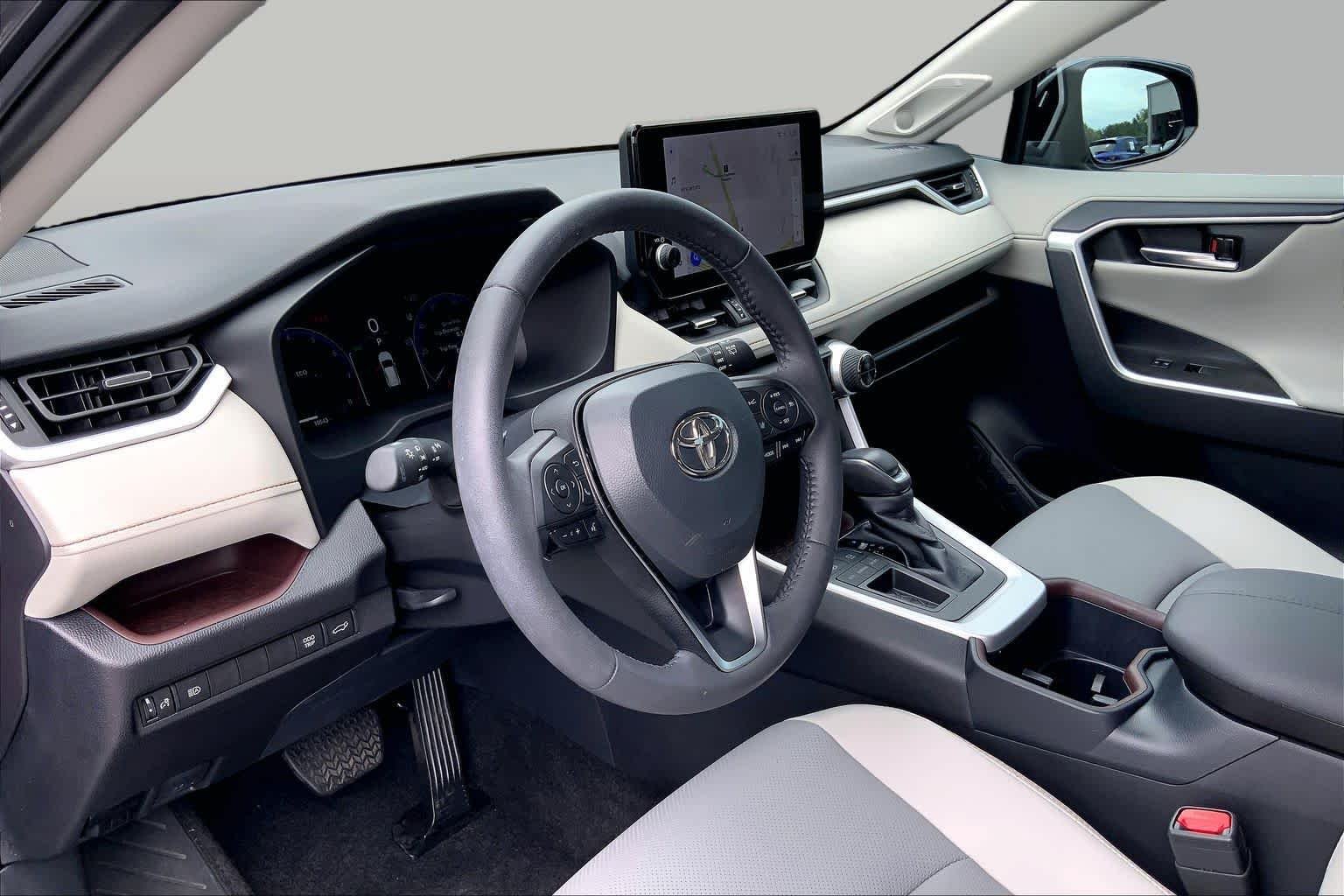 Used 2025 Magnetic Gray Metallic Toyota Limited image 18