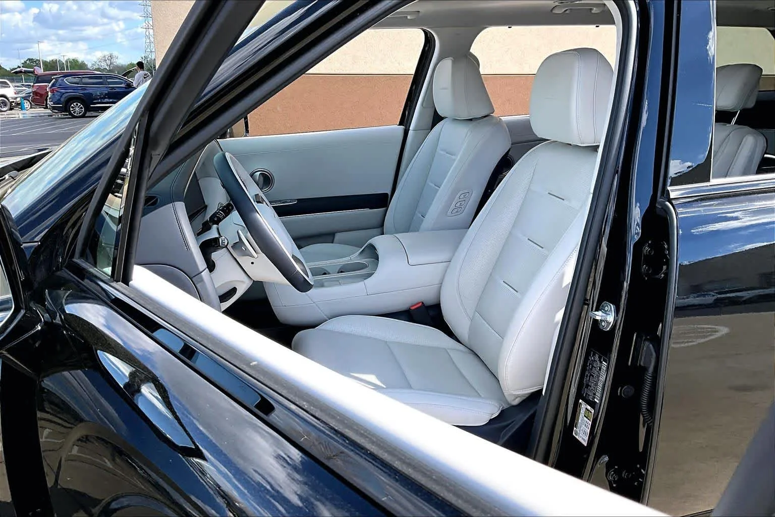 Used 2026 Abyss Black Pearl Hyundai Calligraphy image 8