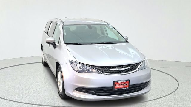 Used 2017 Silver Chrysler Touring image 2