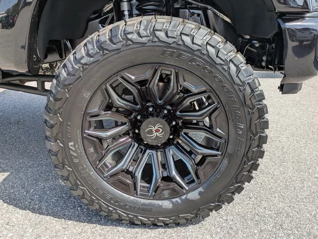New 2026 Agate Black Metallic Ford F-250® Lariat® image 11