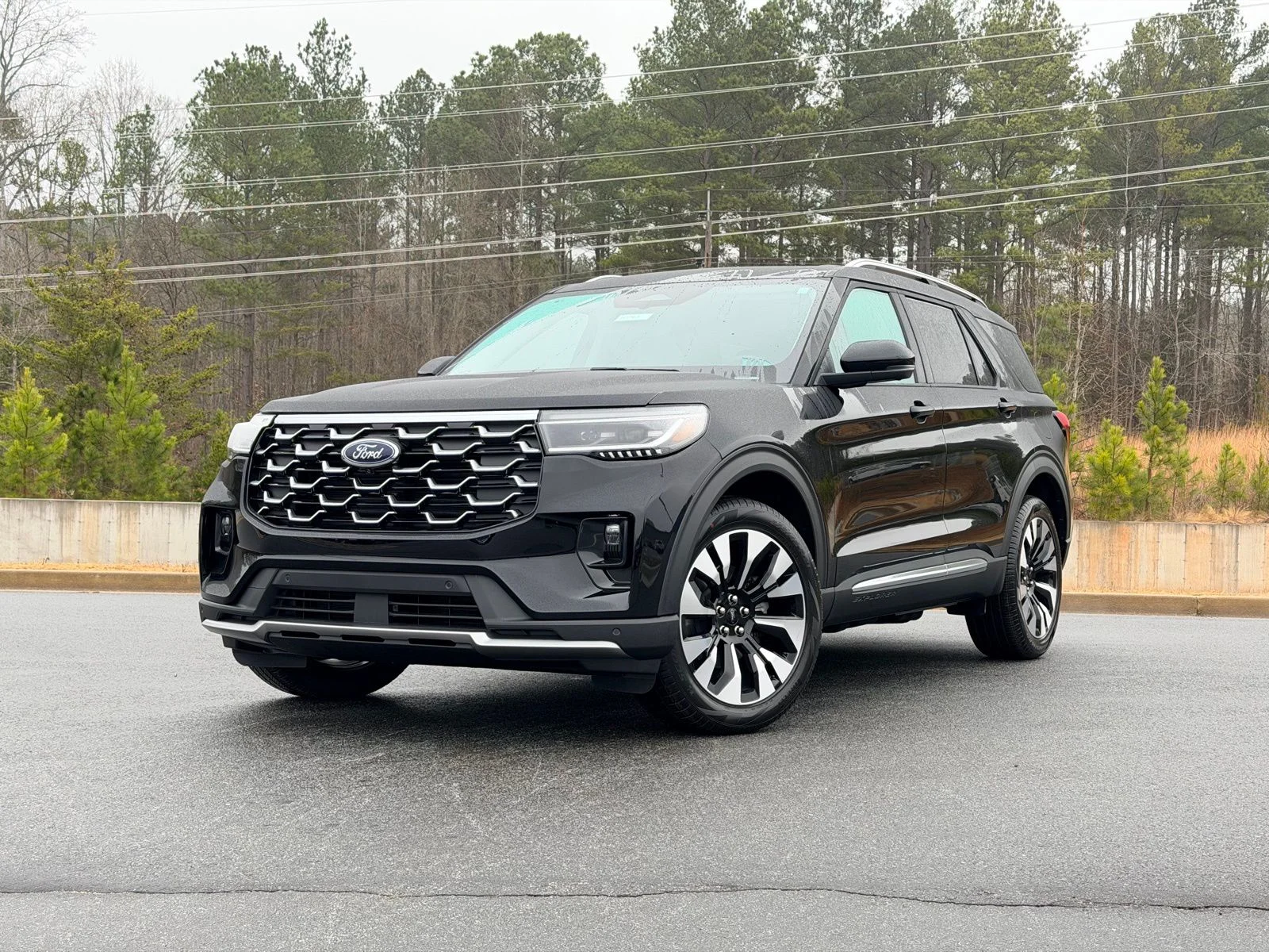 2026 Ford Explorer Platinum 4WD's photo