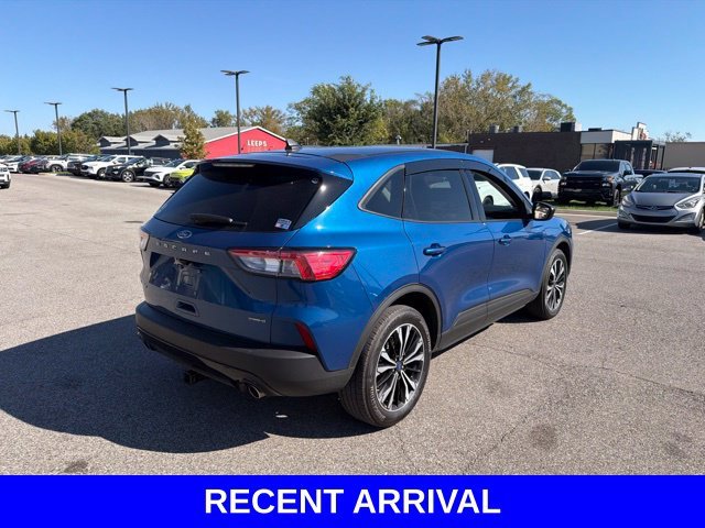 Used 2022 Blue Ford SE image 25