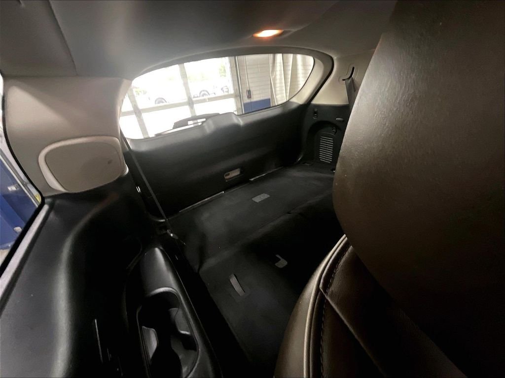 Used 2019 Black INFINITI LUXE image 17