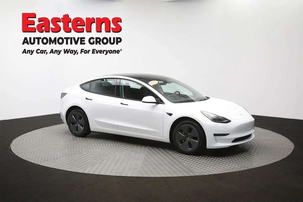 Used 2023 White Tesla Base image 43