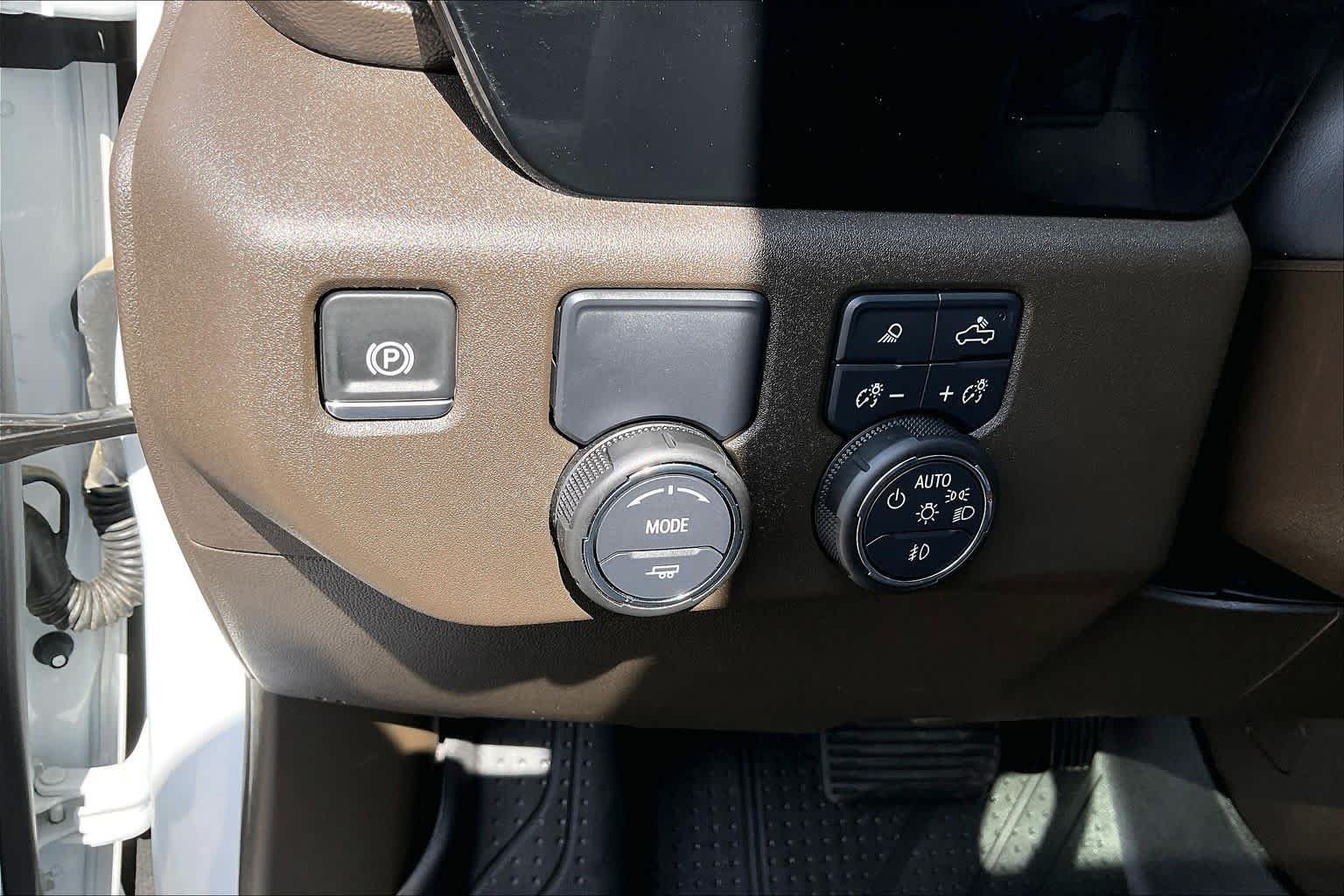 Certified Used 2025 Summit White Chevrolet LTZ image 15