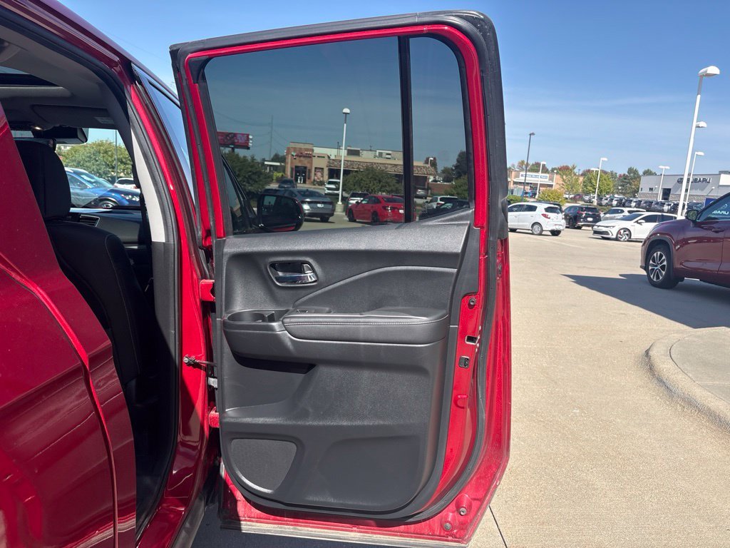 Certified Used 2023 Red Honda RTL image 32