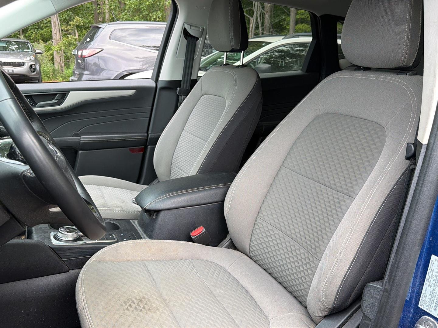 Used 2022 Atlas Blue Ford SE image 9