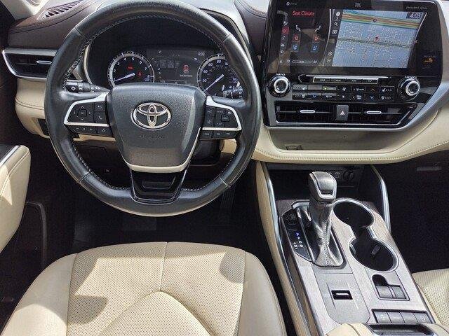 Used 2022 Wind Chill Pearl TOYOTA PLAT image 23