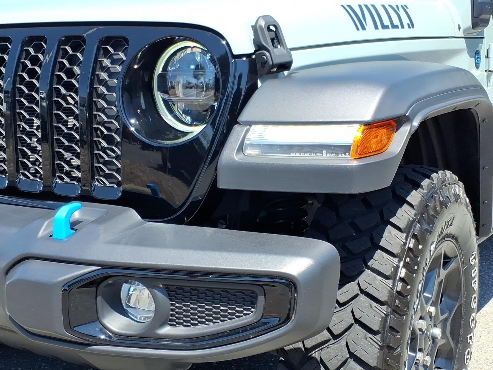 Used 2023 Earl Clearcoat Jeep Willys *One Touch Top* image 17