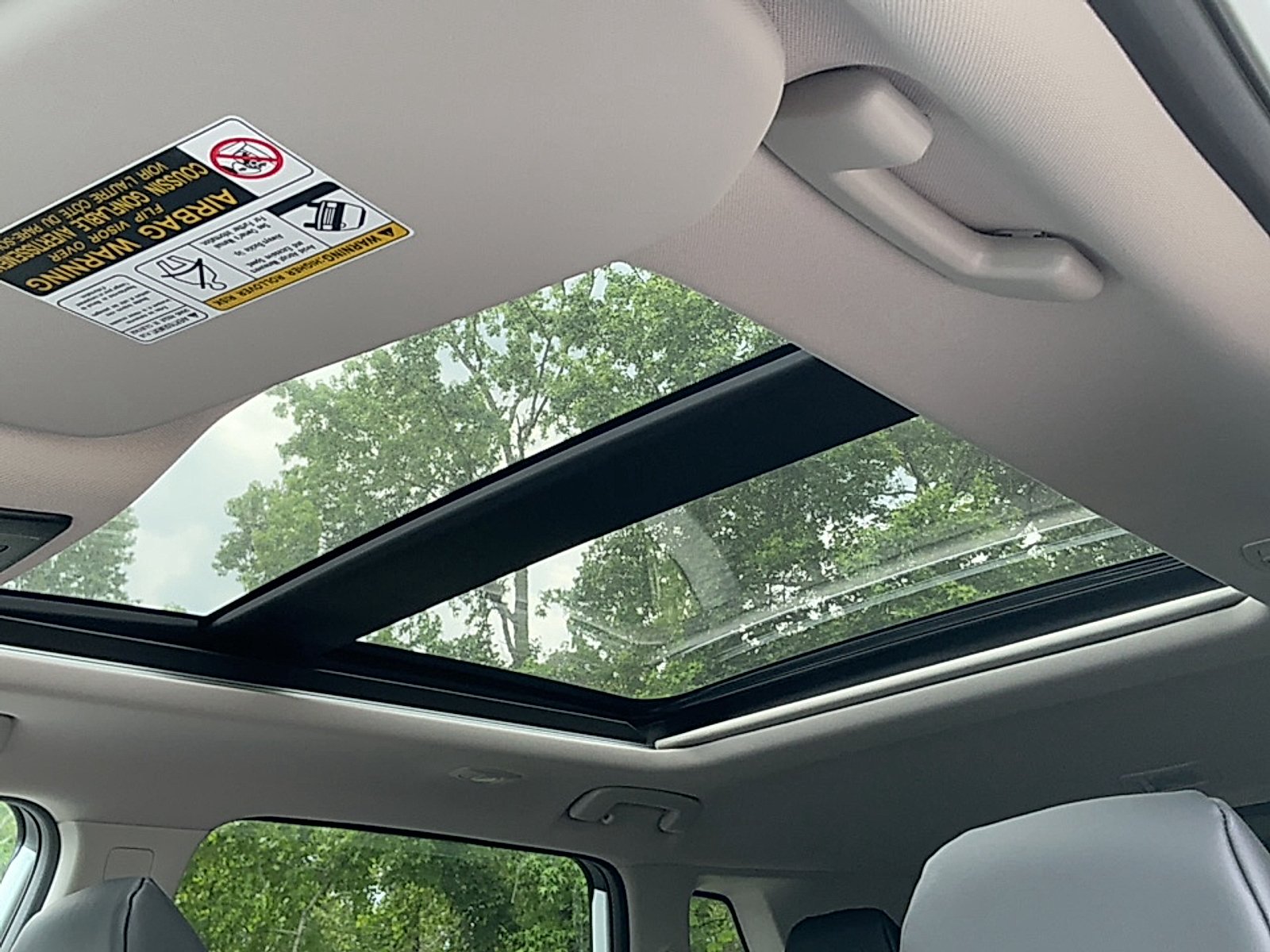 New 2026 Everest White Pearl Tricoat Nissan Dark Armor image 7