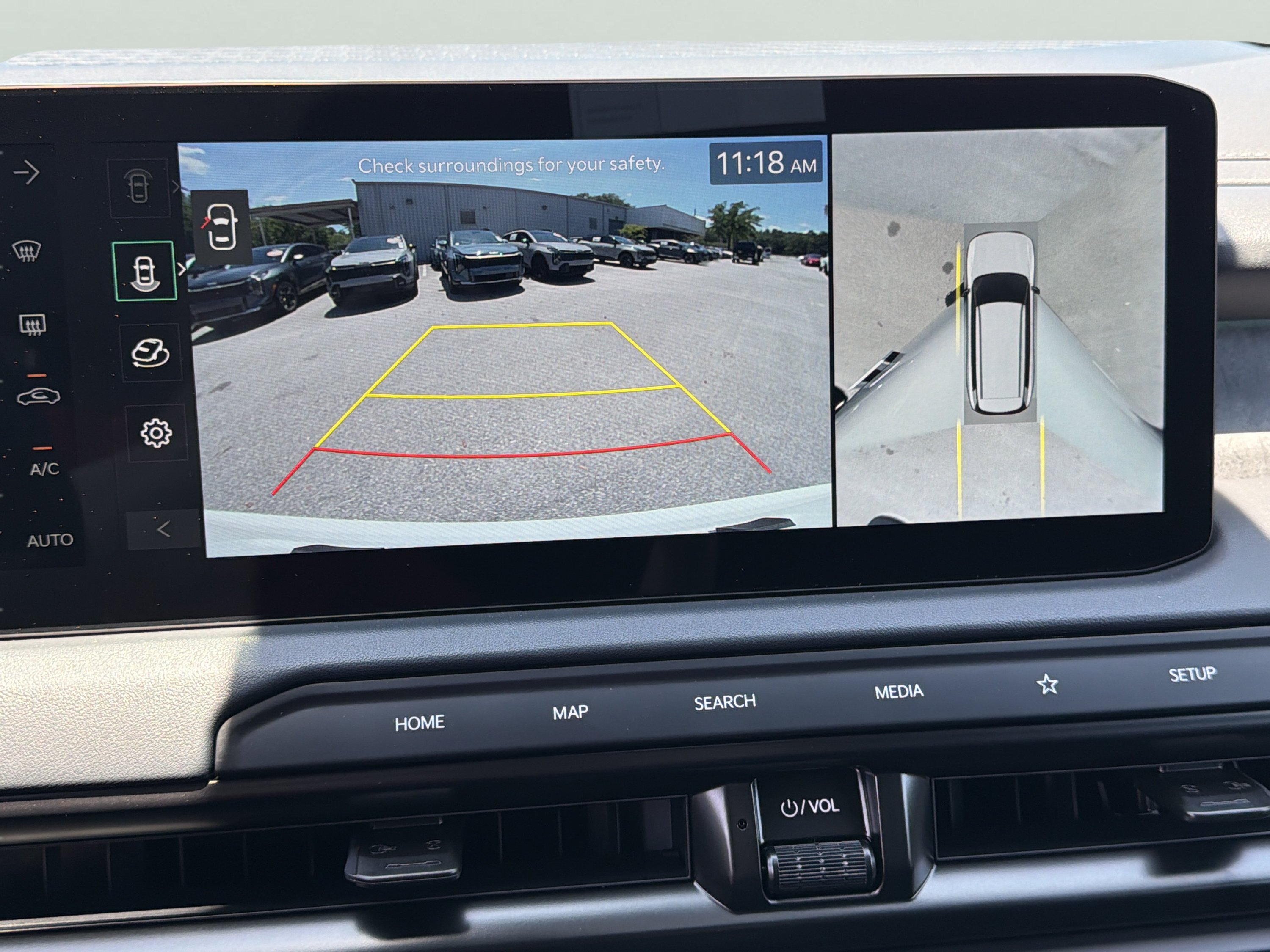 New 2027 Glacial White Pearl Kia X-LINE SX image 10