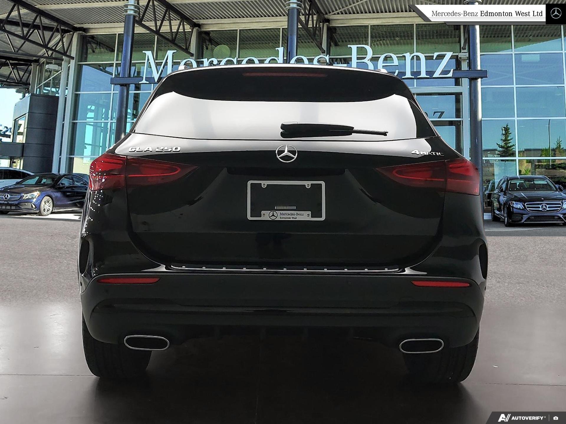 2026 Mercedes Benz GLA 250 4MATIC photo 4