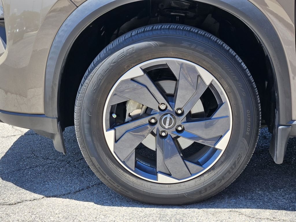 Certified Used 2024  Nissan SV image 10