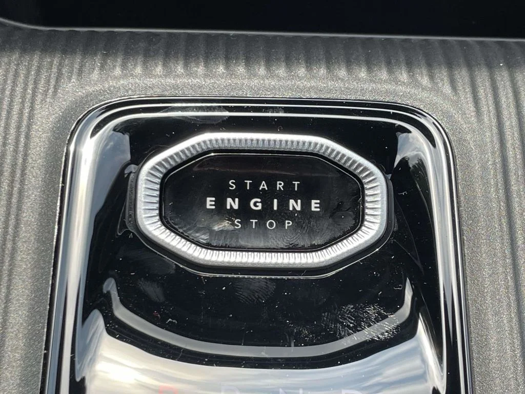 New 2026 Bright White Clearcoat Jeep Laredo image 33