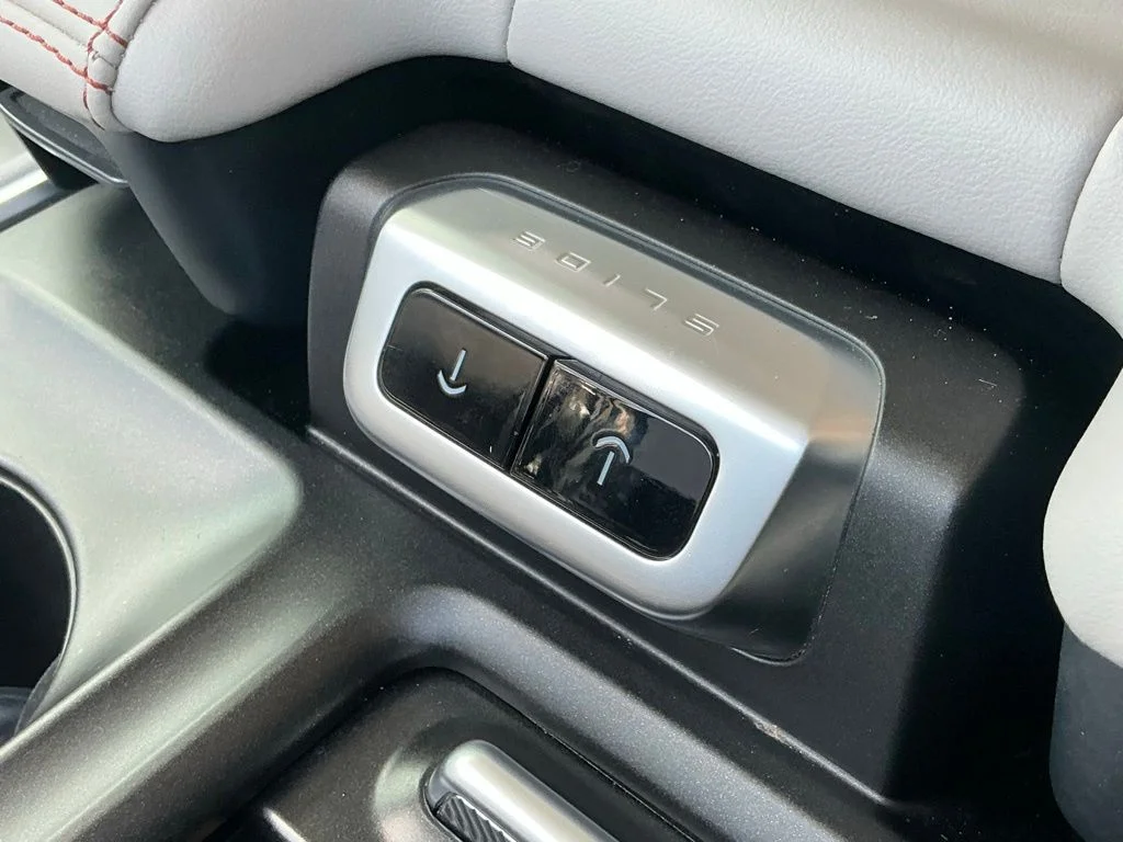 Used 2025 Gray Ford Active image 43