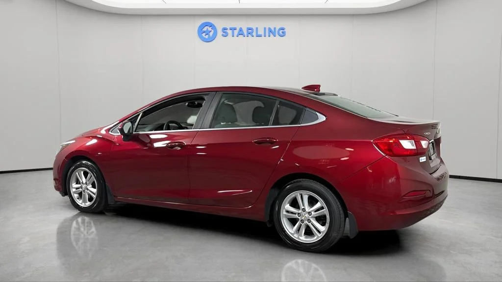 Used 2017 CAJUN RED TINTCOAT Chevrolet LT image 5