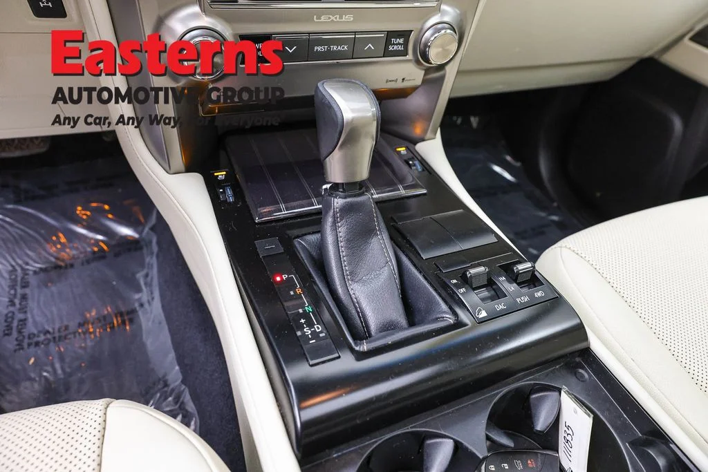 Used 2020 White Lexus 460 image 13