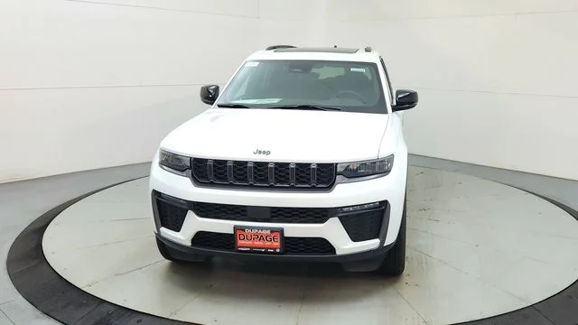 New 2026 Bright White Clear-Coat Exterior Paint Jeep Limited image 2