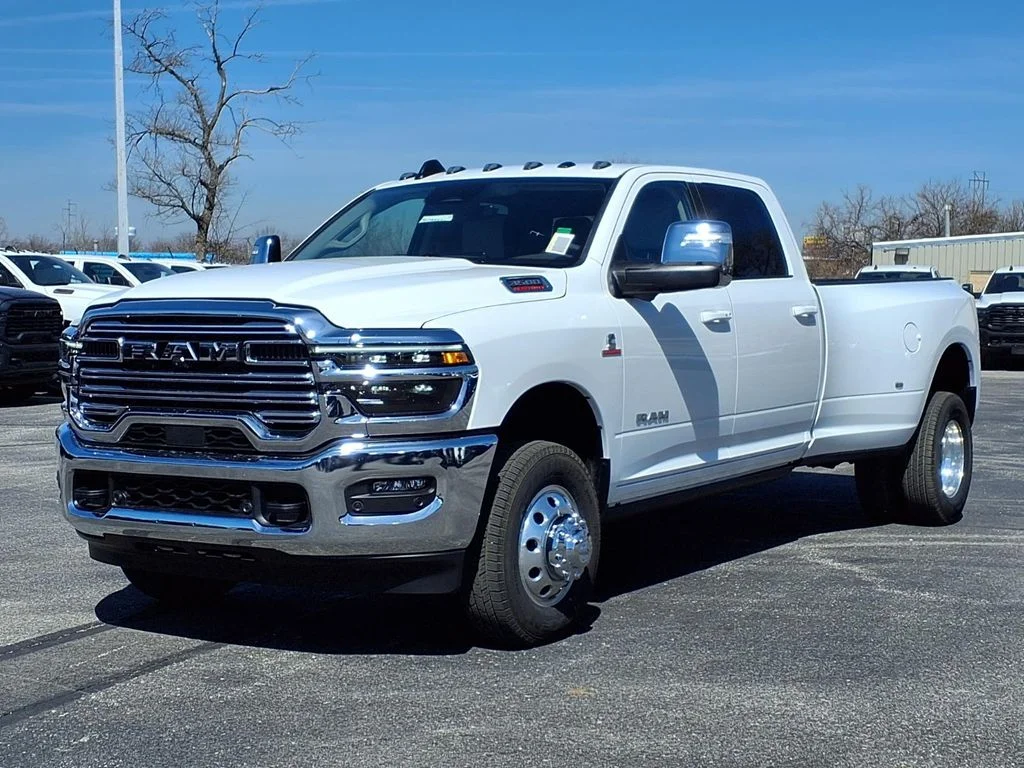 New 2026 Bright White Clear-Coat Exterior Paint RAM Laramie image 2