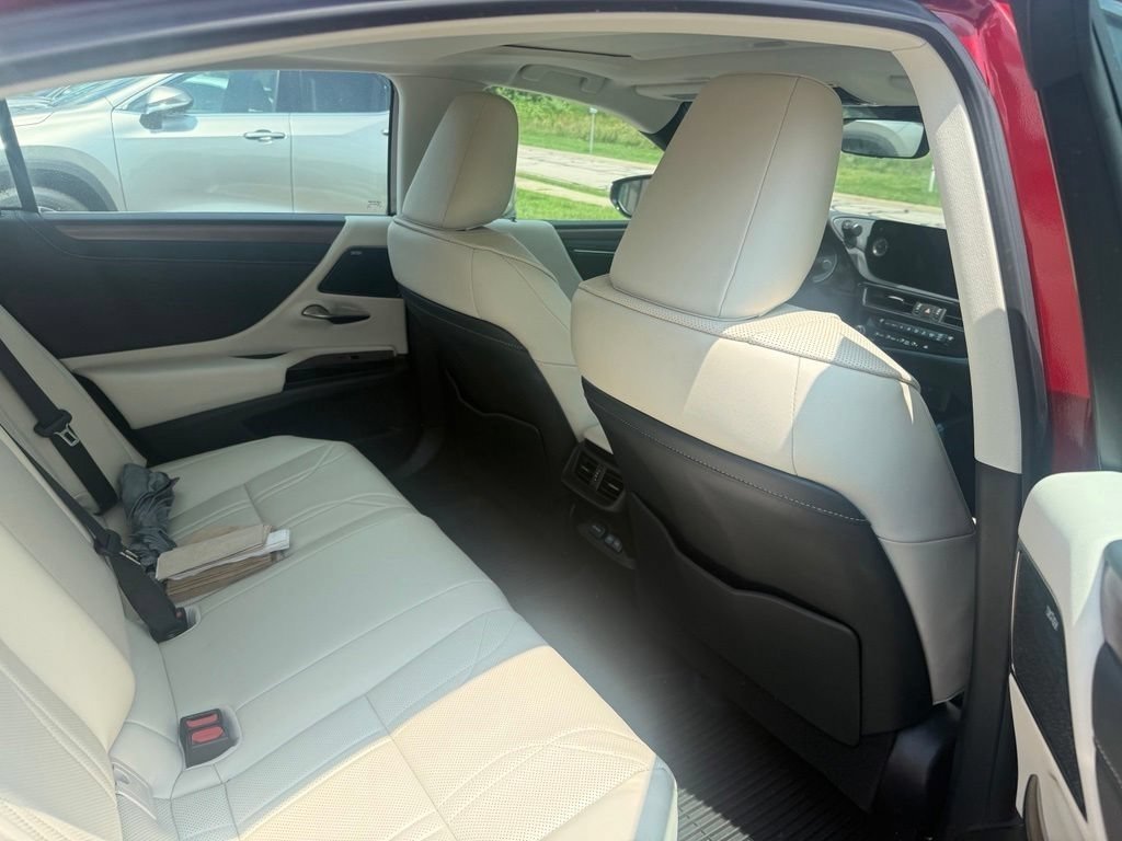 Certified Used 2024 Matador Red Mica Lexus 300h Luxury image 6