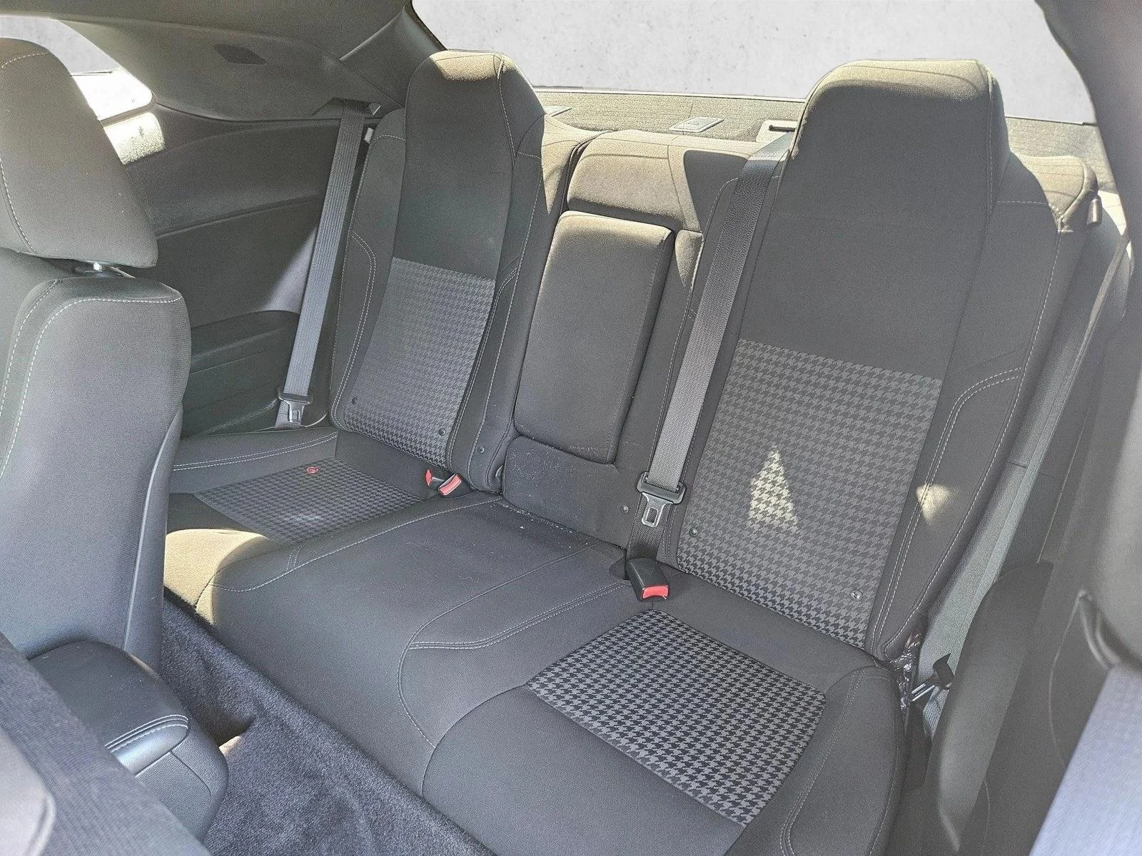 Used 2017 Pitch Black Clearcoat Dodge R/T image 18