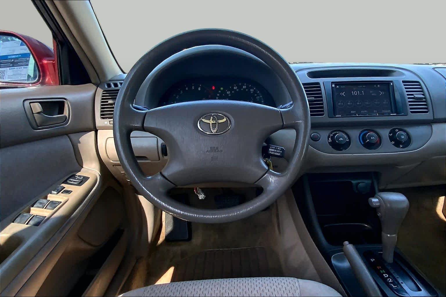 Used 2004 Salsa Red Pearl Toyota LE image 5