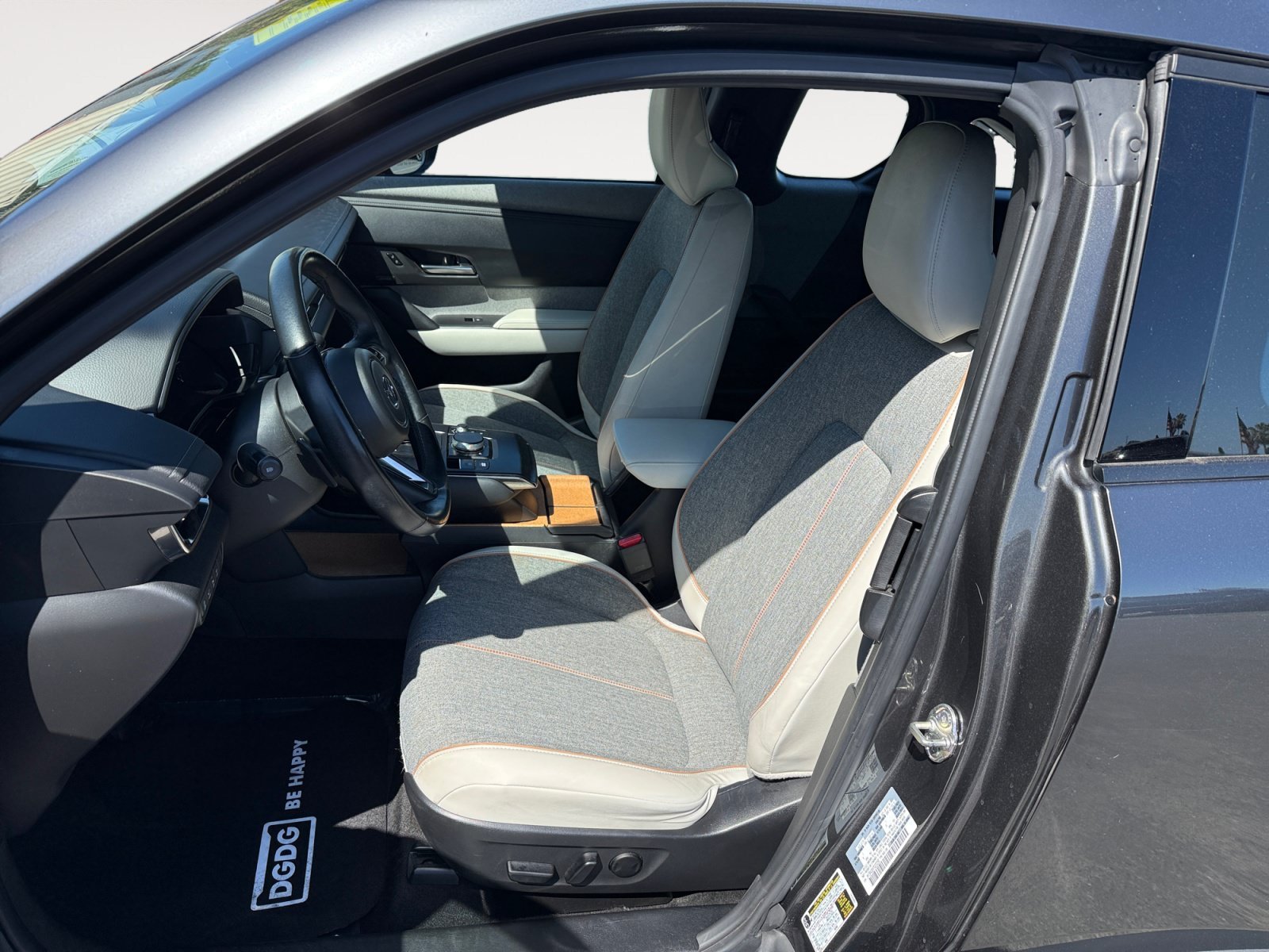 Used 2023 Machine Gray Mazda Premium Plus image 10