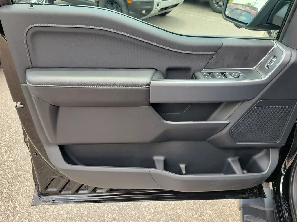 New 2026 Agate Black Metallic Ford XLT image 14