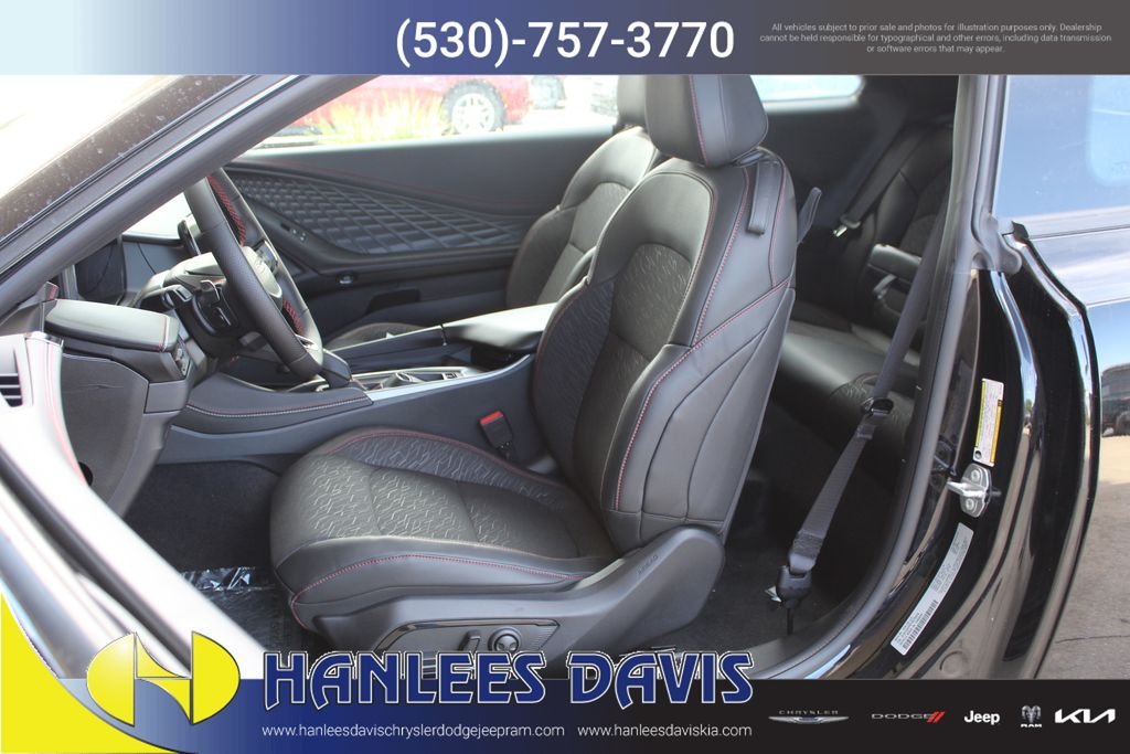 New 2026 Diamond Black Crystal Pearlcoat Dodge R/T image 12