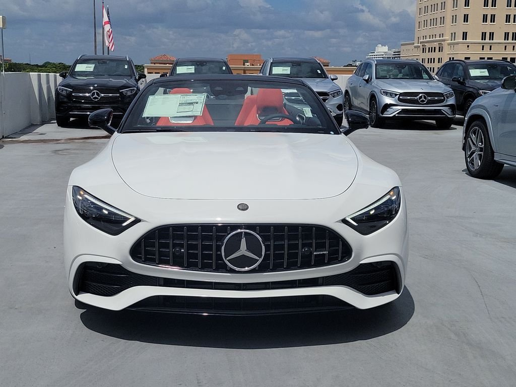 New 2027 MANUFAKTUR Moonlight White Metallic Mercedes-Benz AMG® SL 43 Roadster image 29