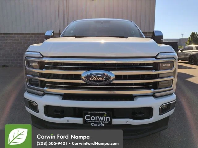 New 2026 Star White Metallic Tri-Coat Ford Platinum image 8