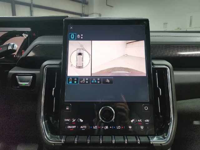 Used 2025 Red GMC Elevation image 28