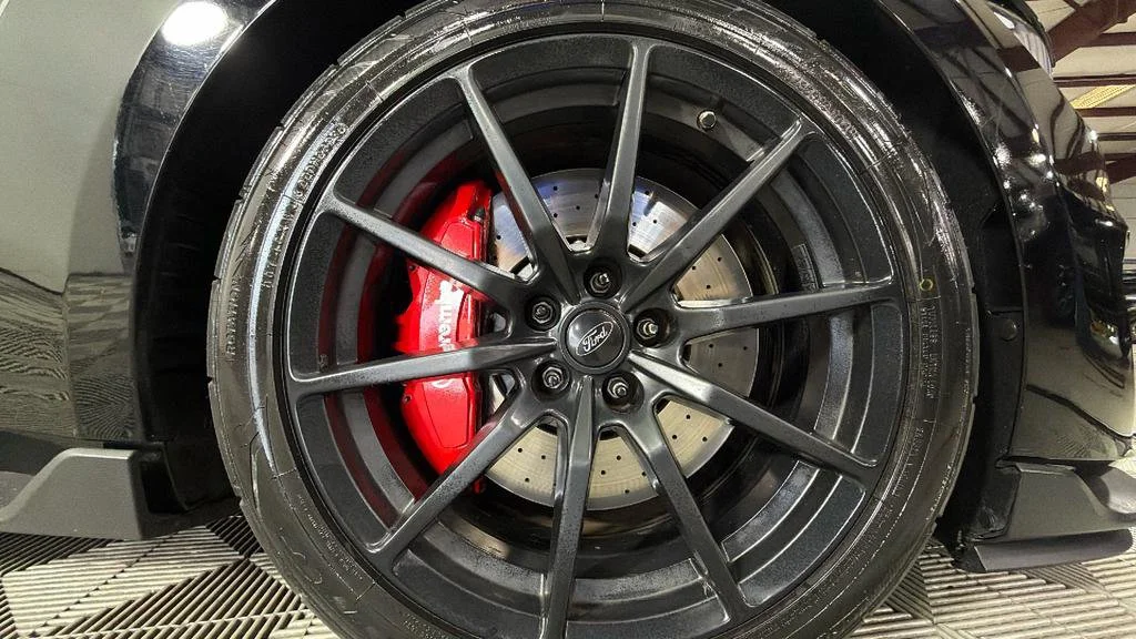 Used 2017 Black Ford Shelby GT350 image 37