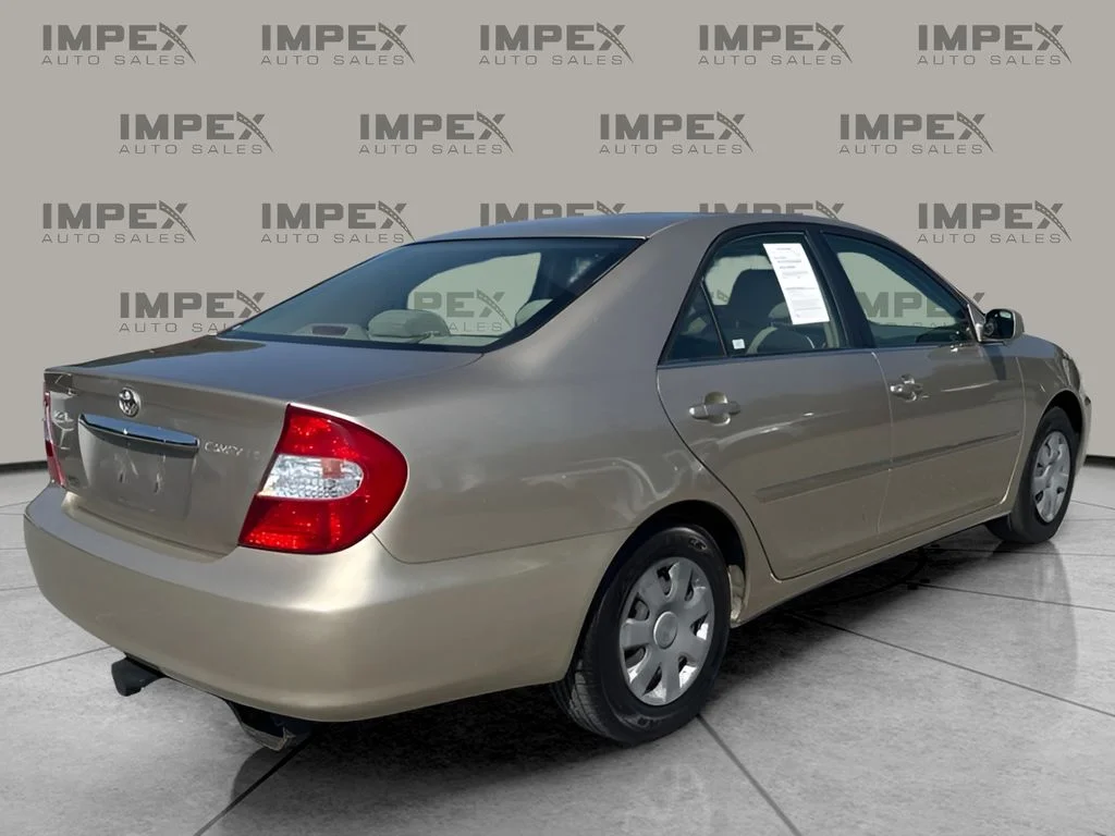 Used 2003 Beige Toyota LE image 5