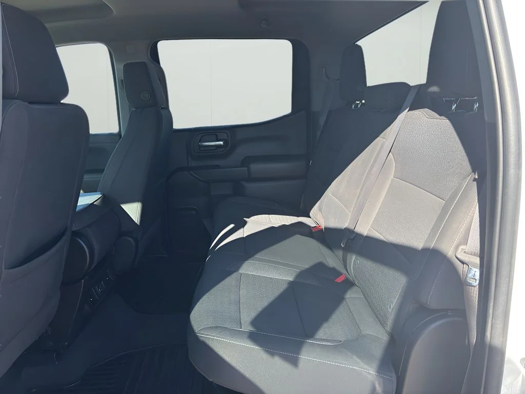 Used 2022 Summit White Chevrolet LT image 23