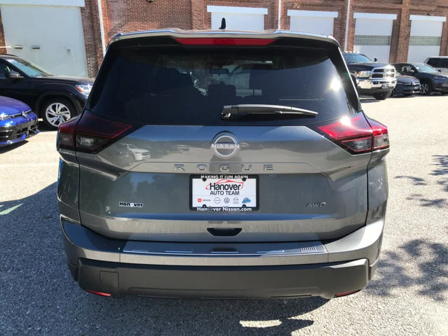 New 2026 Gun Metallic Nissan SV image 5