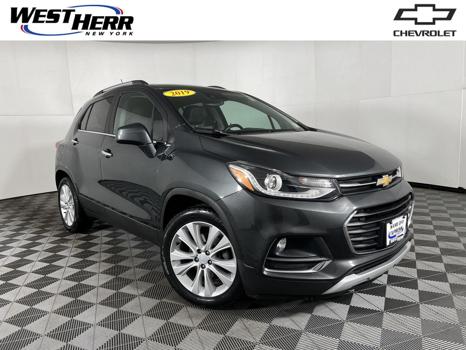 Used 2019 Nightfall Gray Metallic Chevrolet Premier image 1