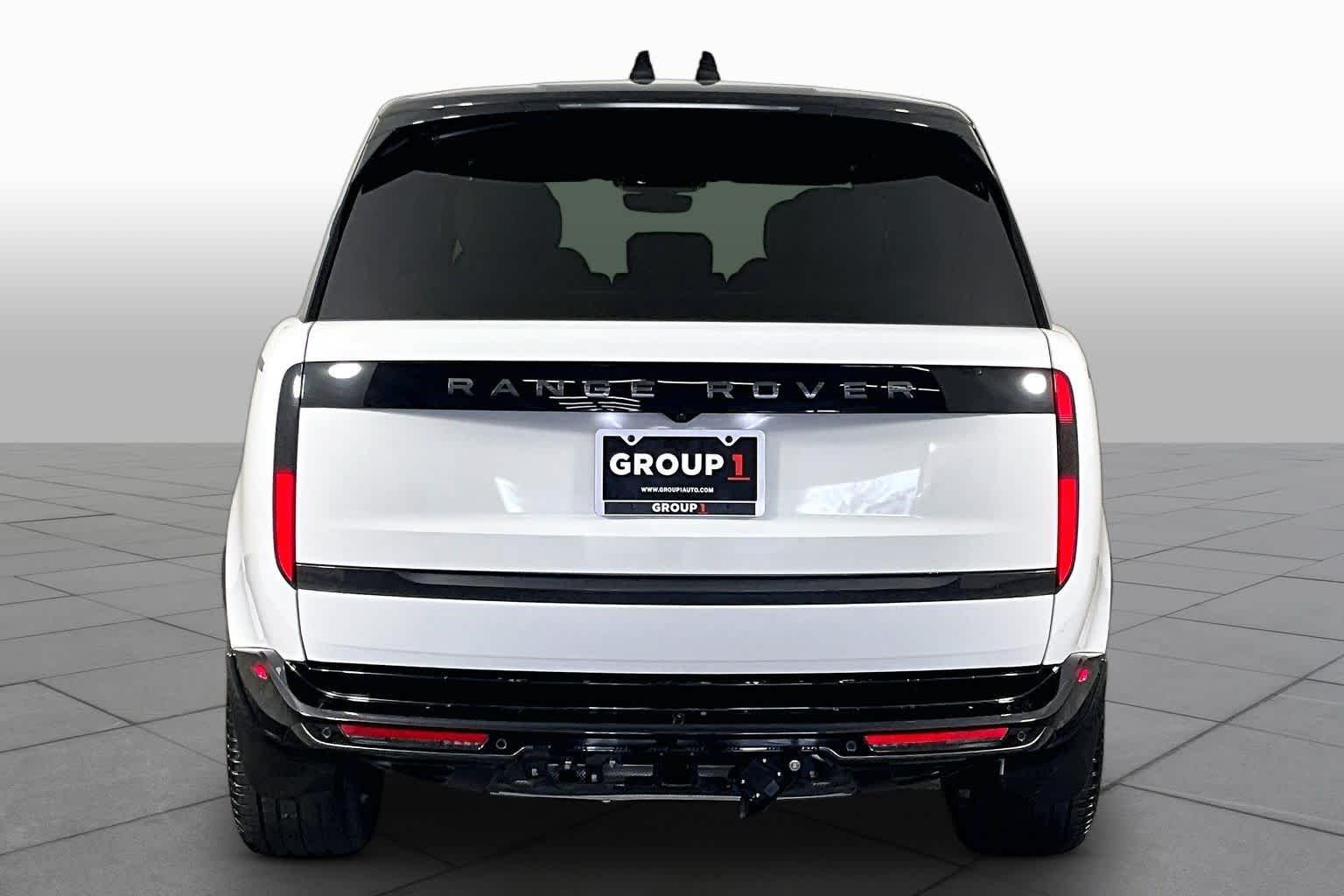 Pre-Owned 2025 Land Rover Range Rover SE