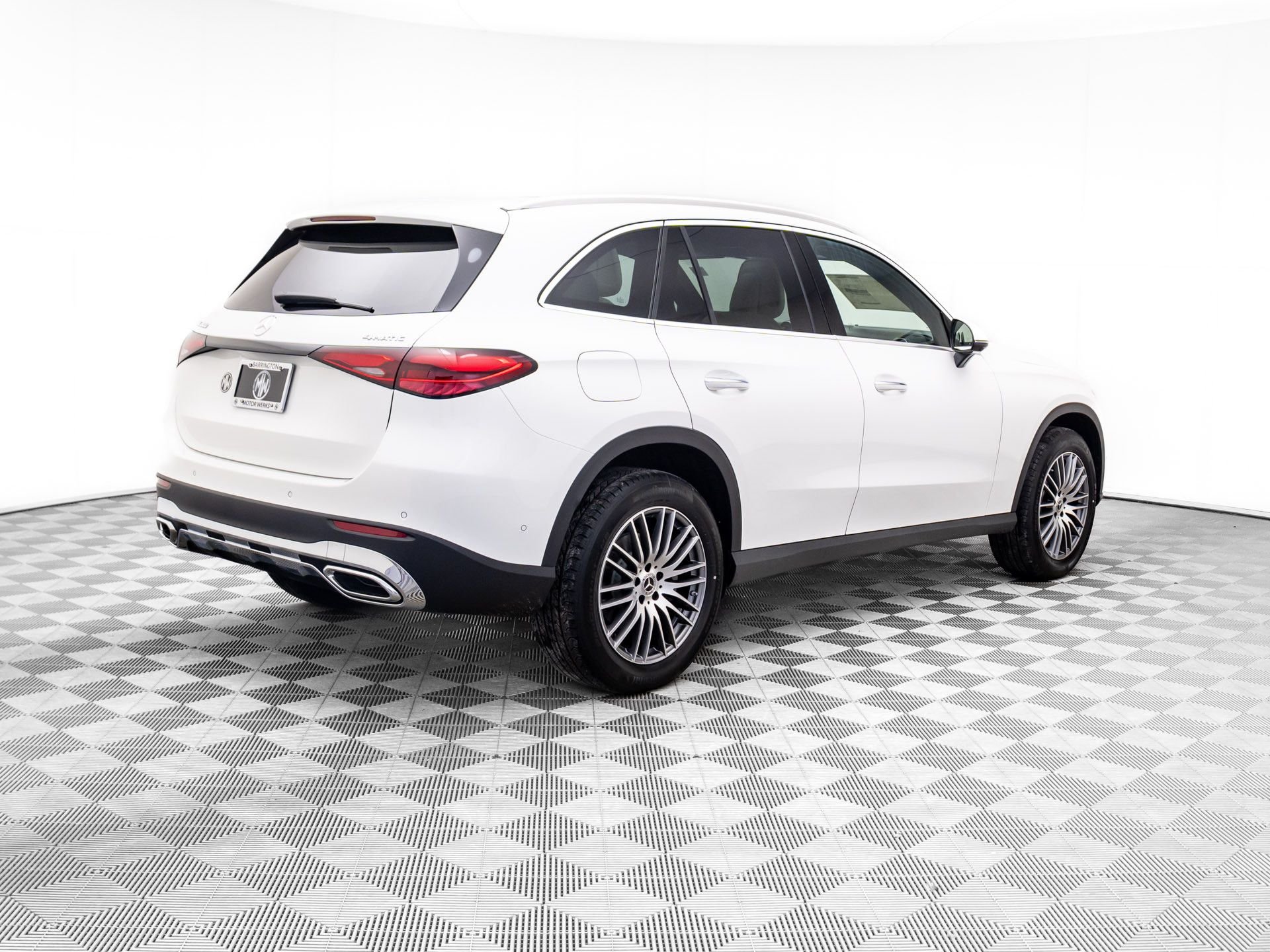 New 2026 White Mercedes-Benz GLC 300 image 5