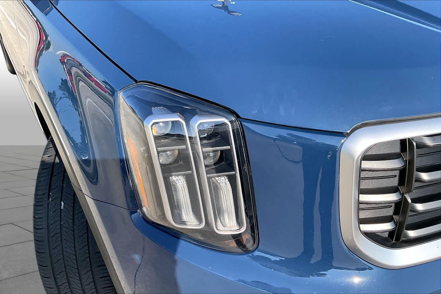 Used 2025 Midnight Lake Blue Kia S image 26