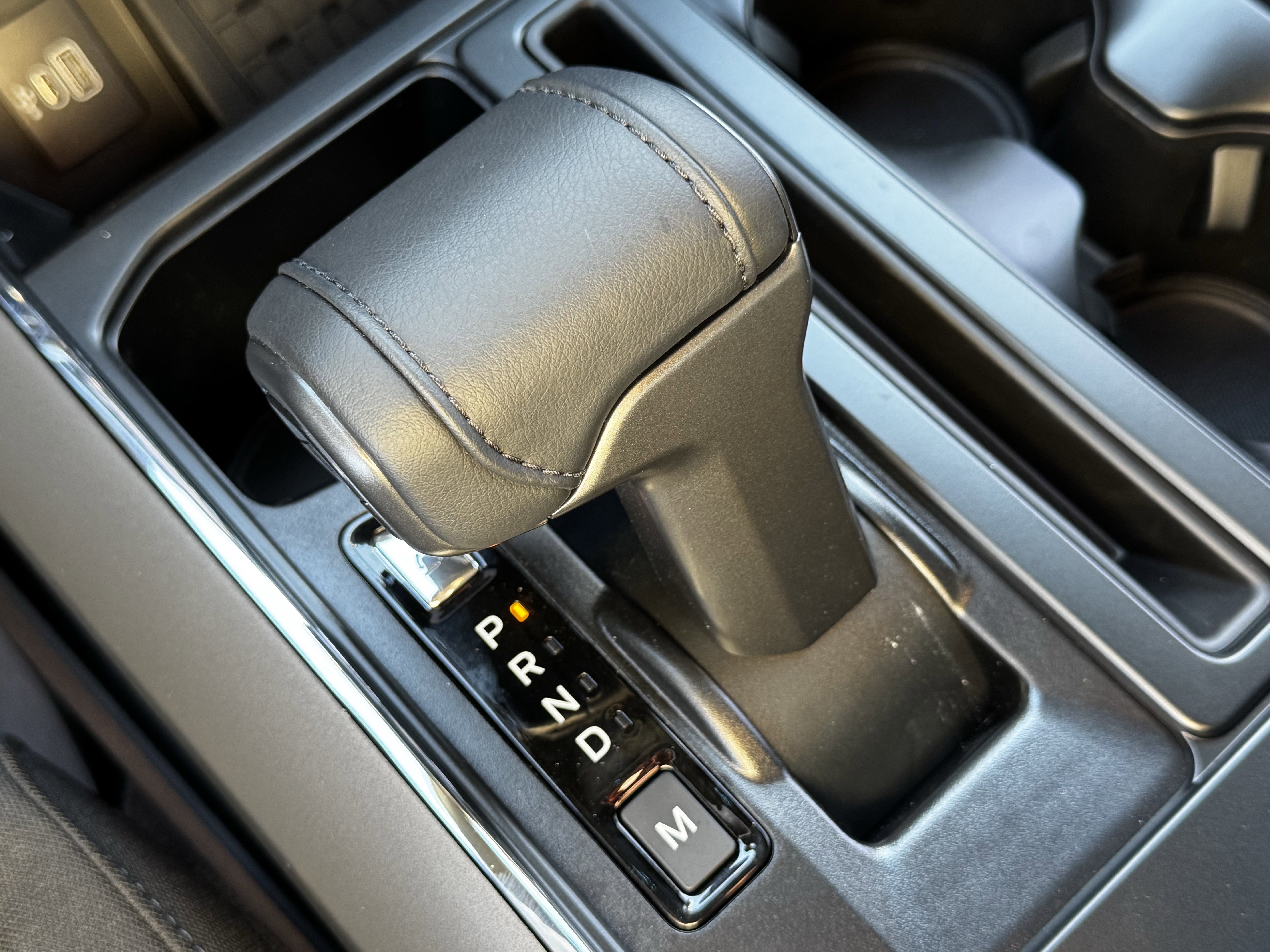 New 2026 Carbonized Gray Metallic Ford XLT image 19