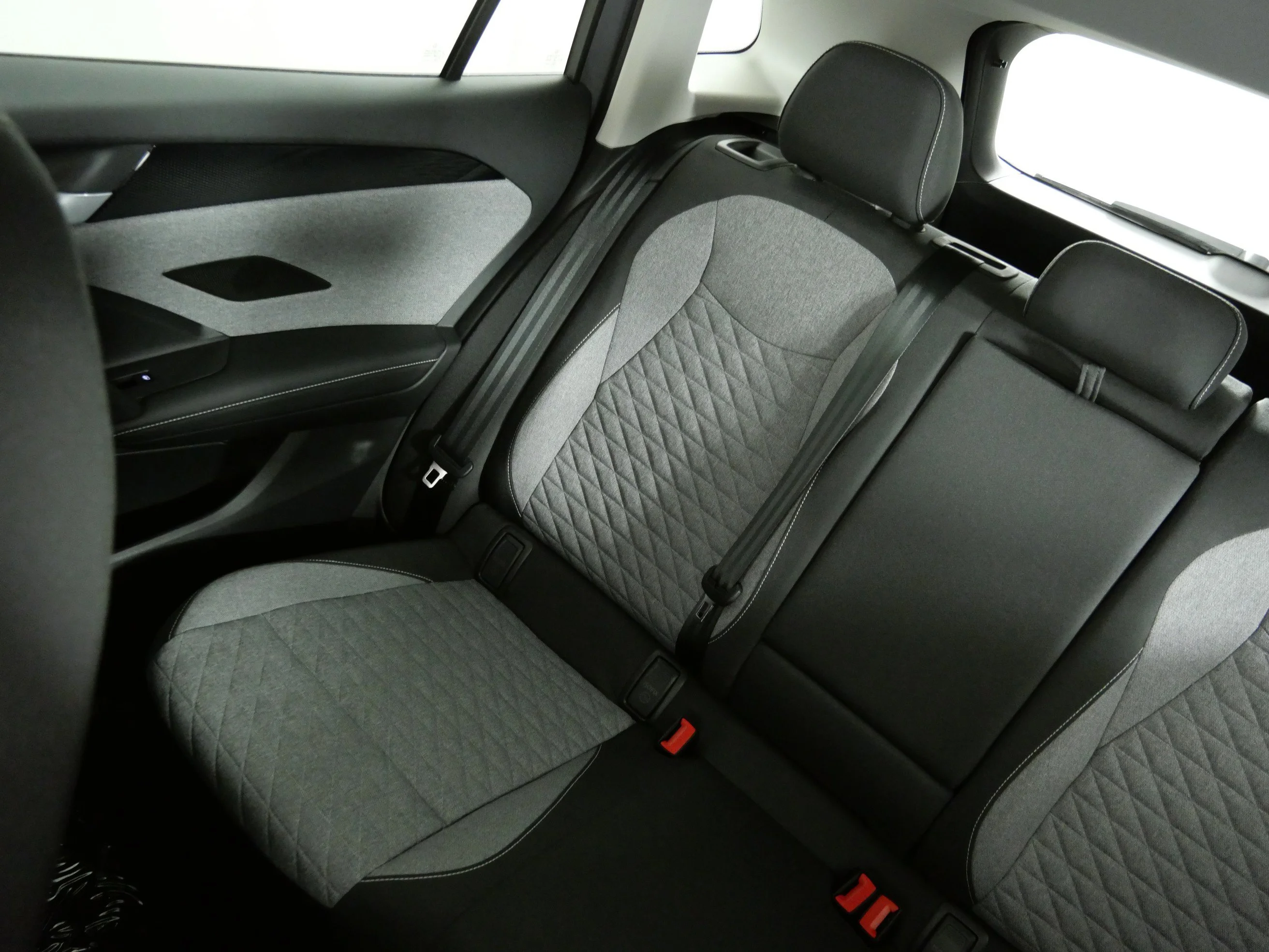 Certified Used 2025 Silver Volkswagen S image 12