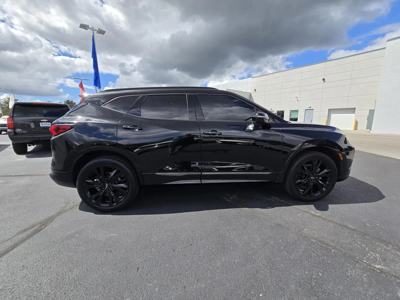 Used 2022 BLACK Chevrolet RS image 7