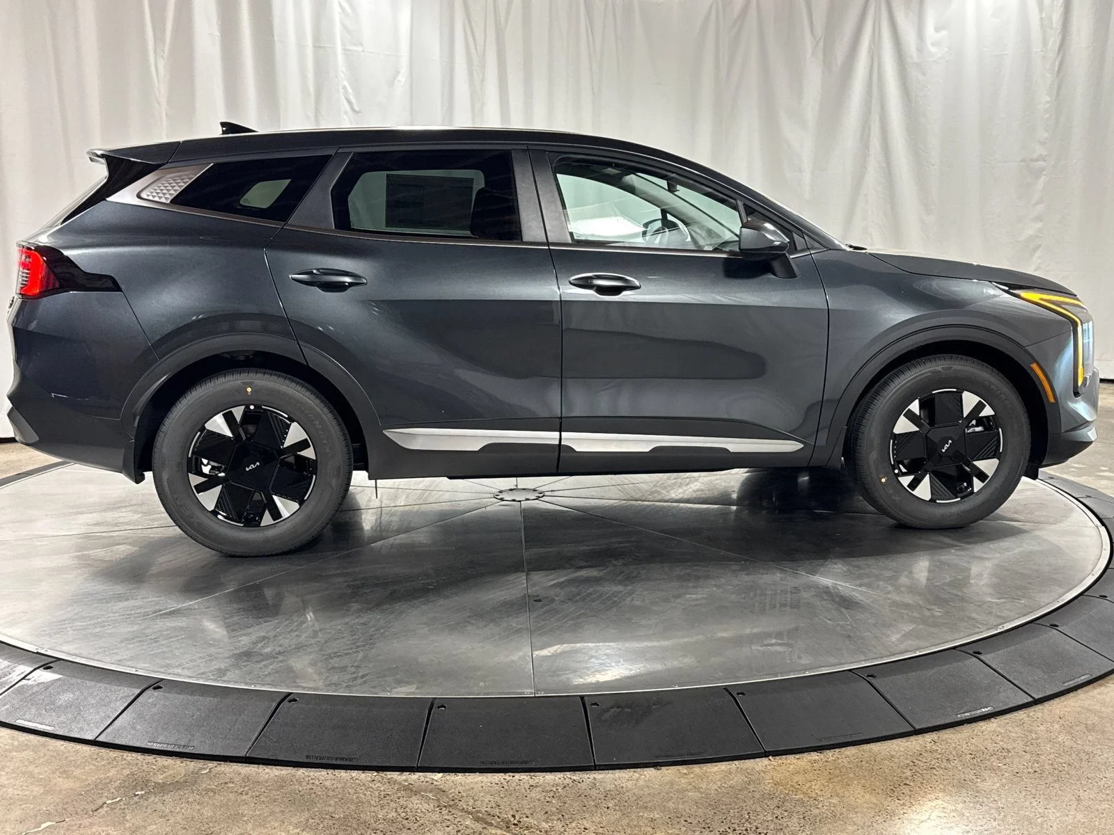Certified Used 2026 Gravity Gray Kia LX image 6