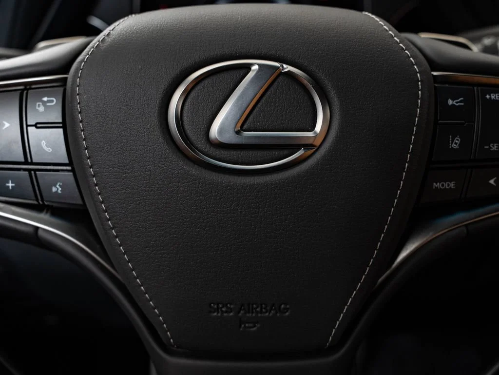 Used 2023 Atomic Silver Lexus 500 image 29