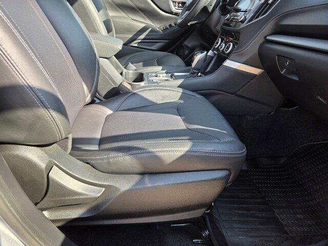Used 2020 Ice Silver Metallic Subaru Limited image 27