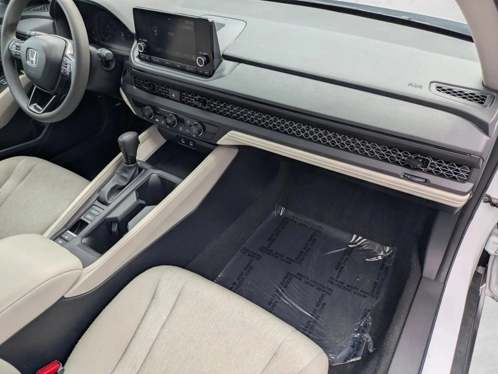 Used 2023 Platinum White Pearl Honda LX image 20