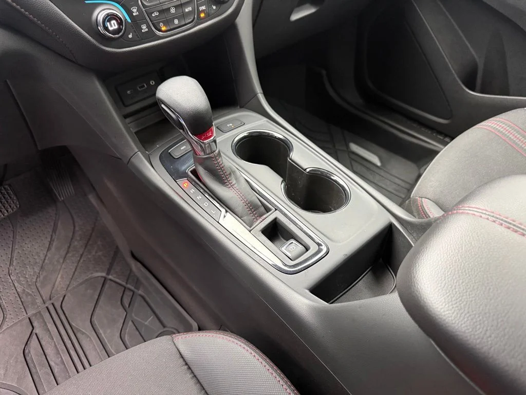 Used 2024 Blue Chevrolet RS image 28