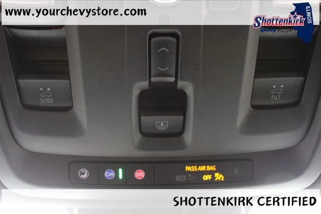 Used 2023 Silver GMC Denali image 41