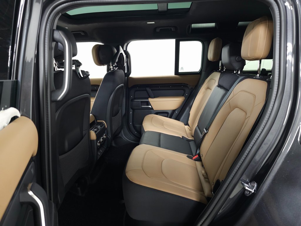 2026 LAND ROVER DEFENDER - Image 35